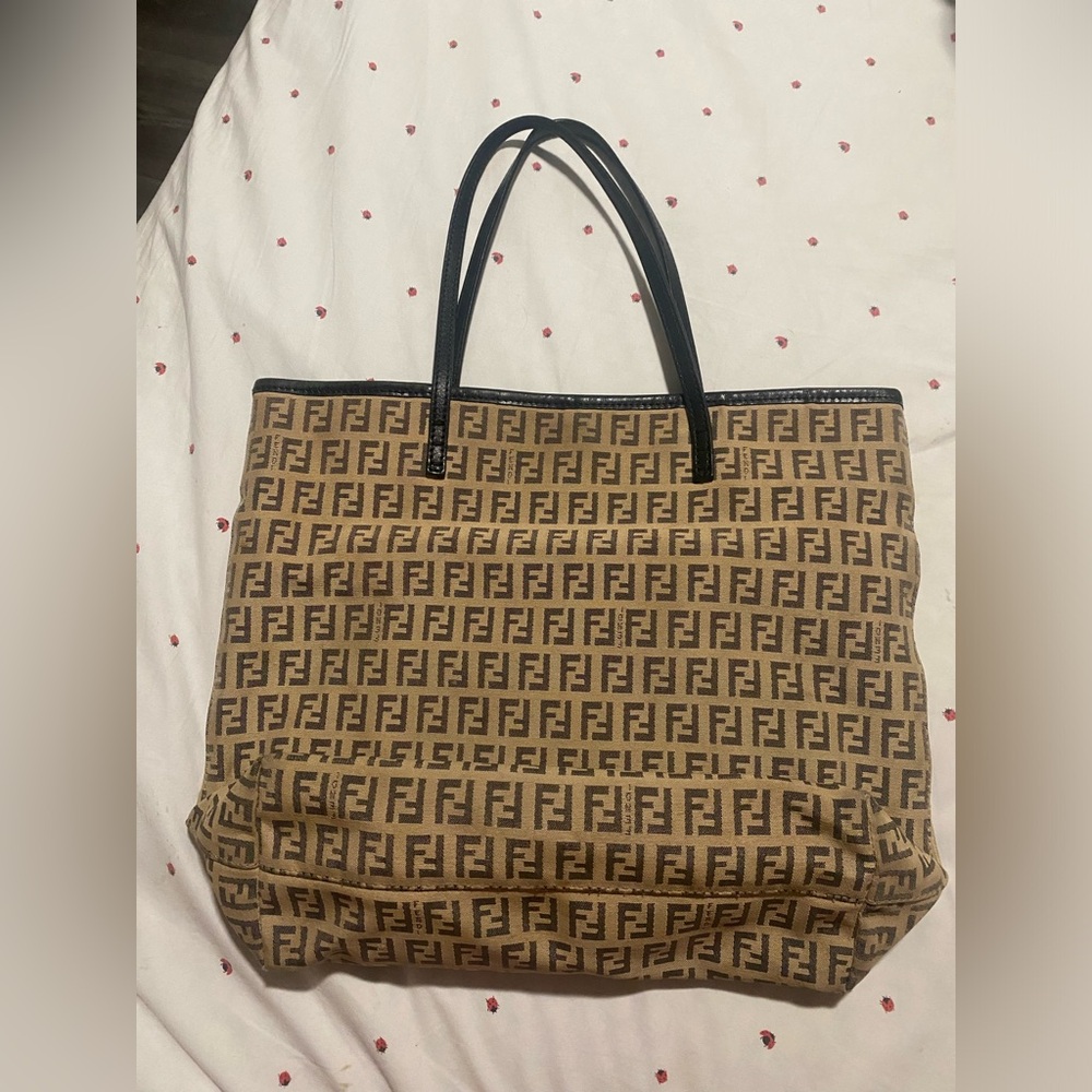 FENDI TOTE! 9”x9” Beige Fendi logo tote bag